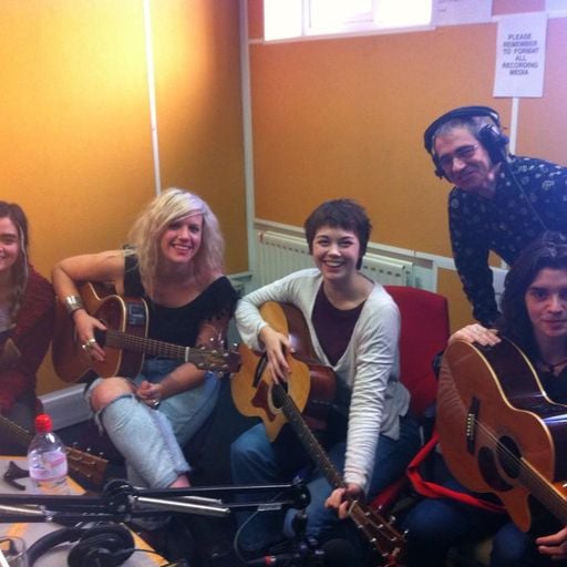 Emily Lee, Gabi Garbutt,  Jessie Jetski, Hattie Marsh Live on Wanted 17.02.2015
