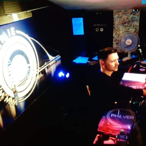 004THE SOUND SELECTION PT2 MONDAYS 10PM MID NIGHT www.phever.ie