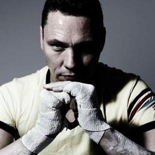 Tiësto - Live @ Queen Club (Paris) (11-04-2009)