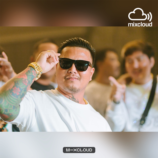 ชื่อนี้เสียไม่ได้ ส.จ.รถถังนครนายก ʙʏ เจ๊อ้อ