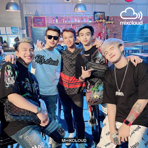 พี่ต้น เฟมัส คลับ สมุย