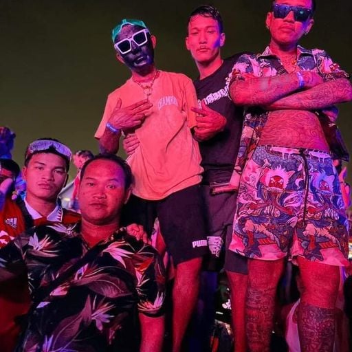 HBDซาจิโอะ คิดว่ามีใจที่ไหนได้มีผัว