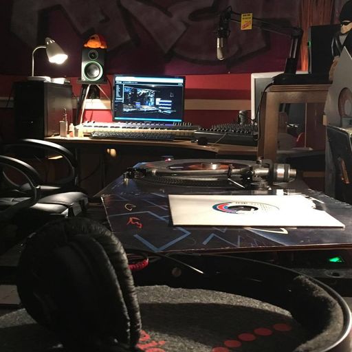 Dave Johnson Off The 32 Carnival Bank Holiday Mix