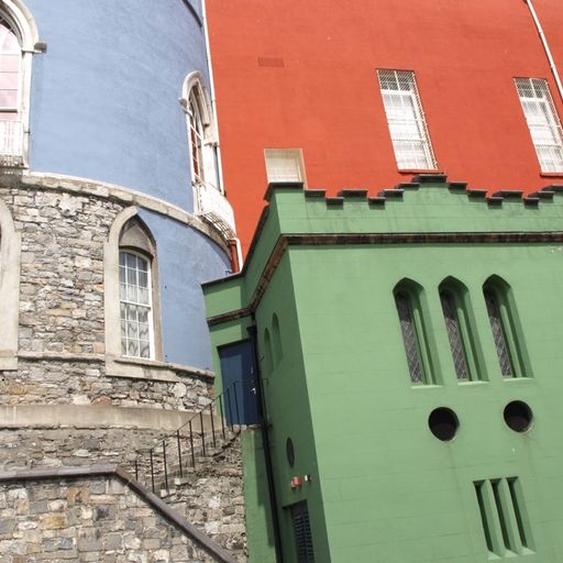 A crack in the door (Eclectic Playlist Series 8.07)