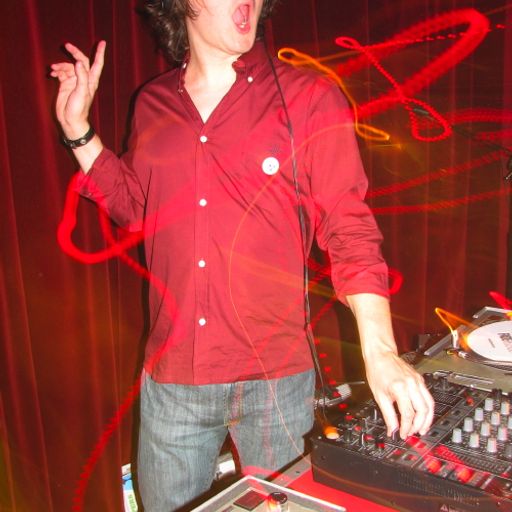 Invisible Airwaves #48 (December 2013 DJ Mix)