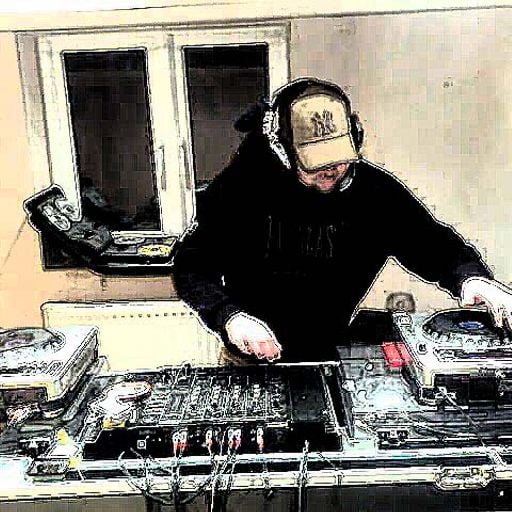 DJNeilCapper waxeduphousemusic