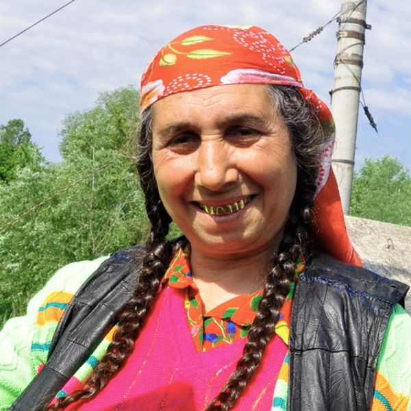 romanian gypsy woman