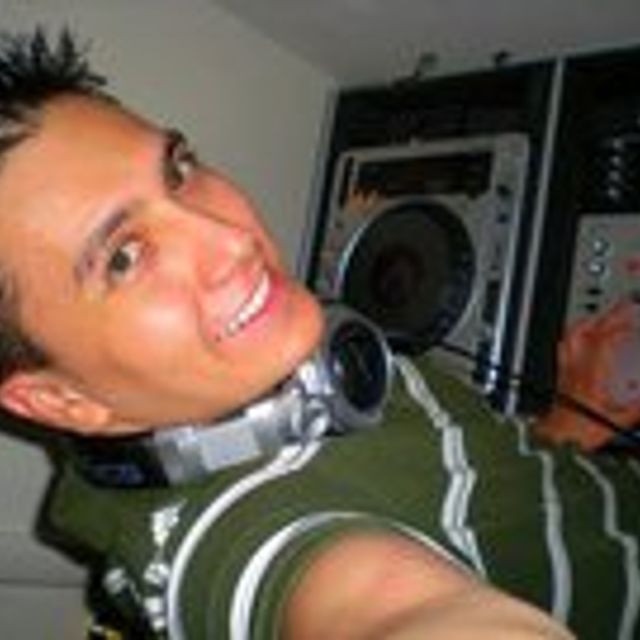Mixcloud profile picture for @illuminated