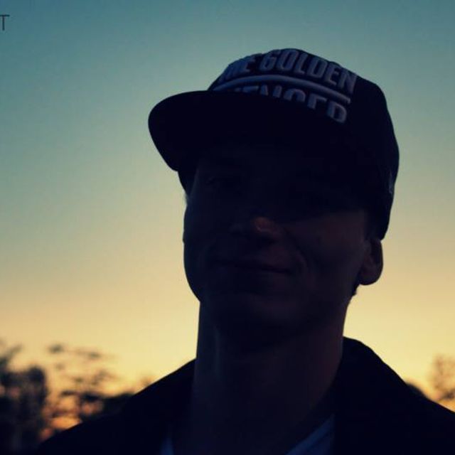 Mixcloud profile picture for @HenryR