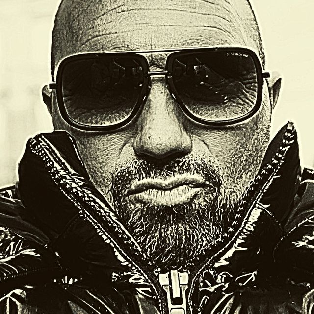 Mixcloud profile picture for @superB
