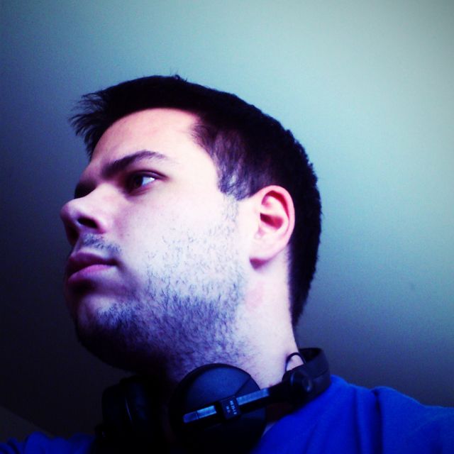 Mixcloud profile picture for @aw