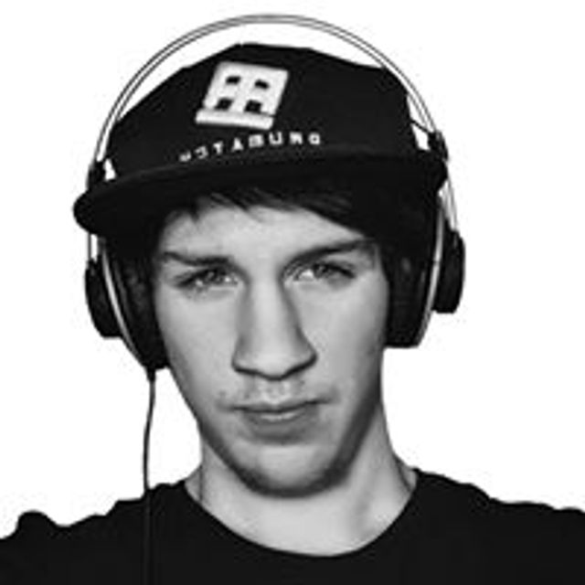 Mixcloud profile picture for @defibrillator