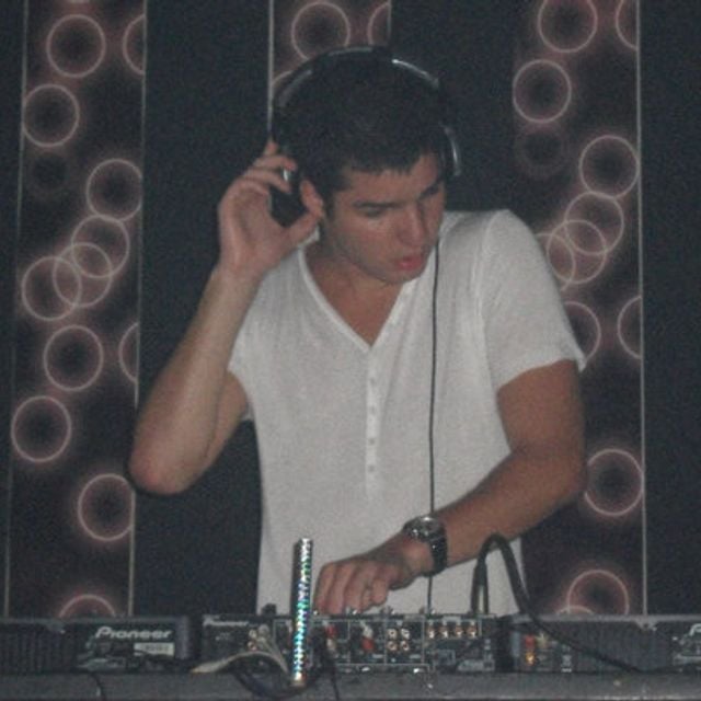 Mixcloud profile picture for @amr