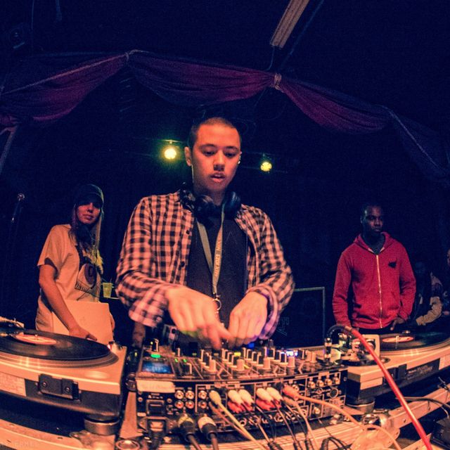 Mixcloud profile picture for @Refugee