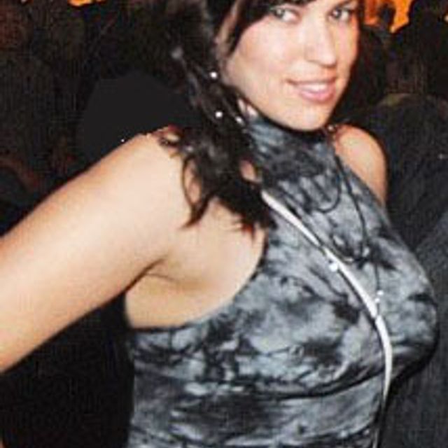 Mixcloud profile picture for @housewife