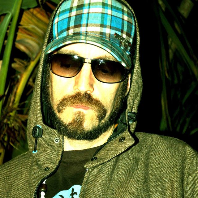 Mixcloud profile picture for @Trenton