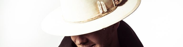 Uone cover image