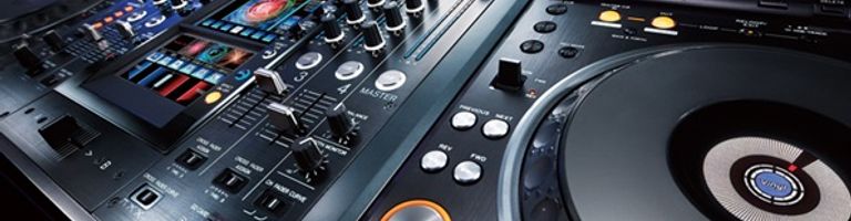 Moisés Laval DJ cover image