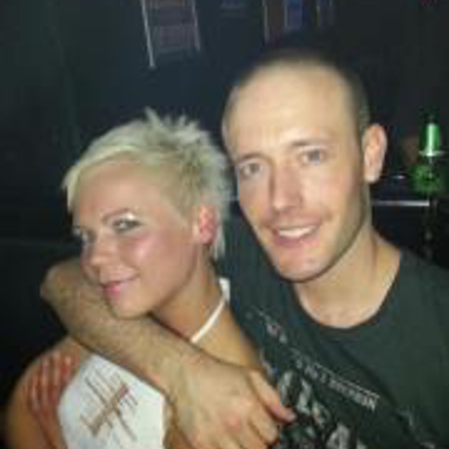 drum and bass mix hard rollers first ever drum n bass mix.. all random