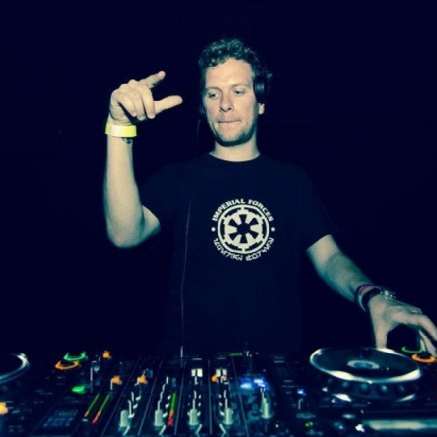 John askew. DJ John Askew в молодости.