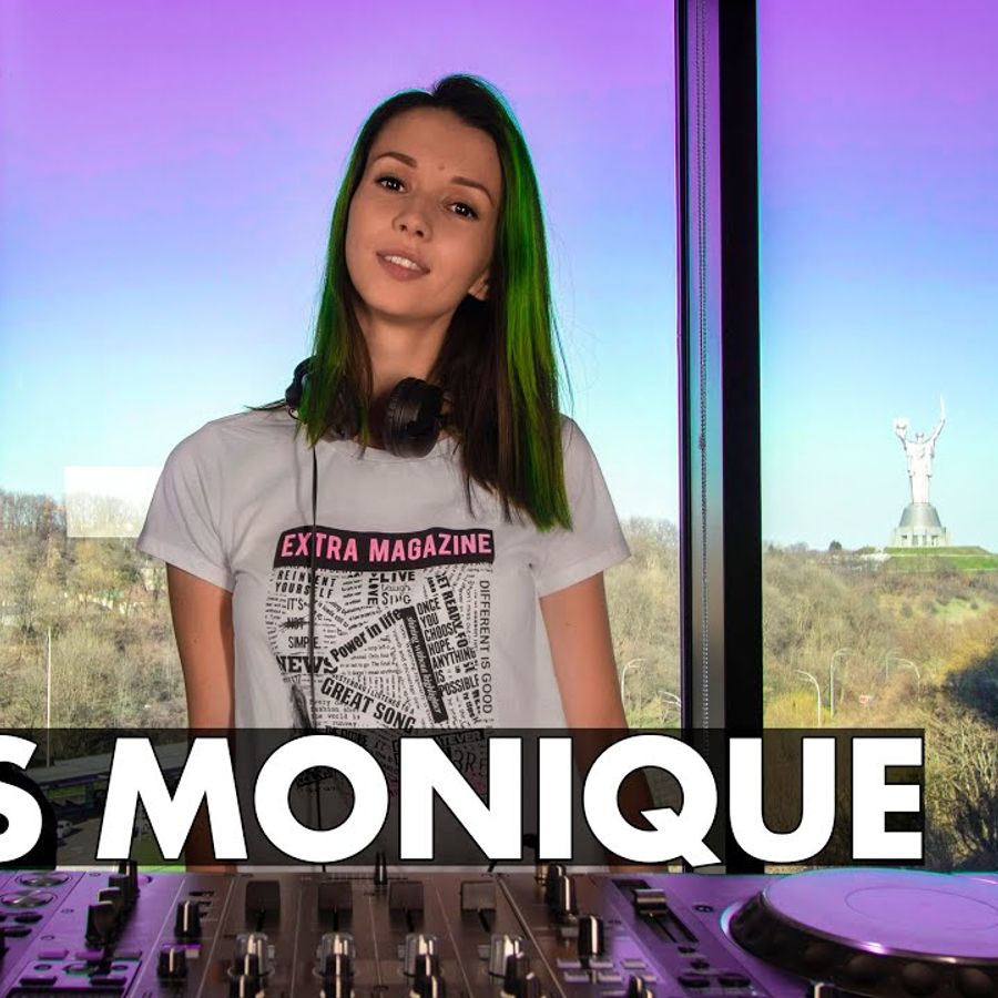 Miss Monique - Live @ Radio Intense 07.04.2020 Progressive House / Melodic ...