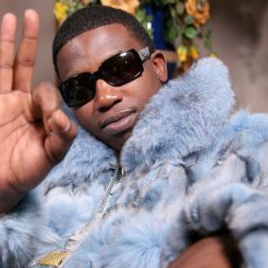 Gucci Mane в синей шубе