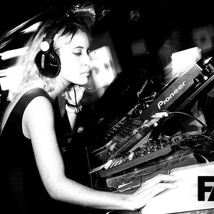 Indira Paganotto for RadioTunnel FM by Indira Paganotto | Mixcloud