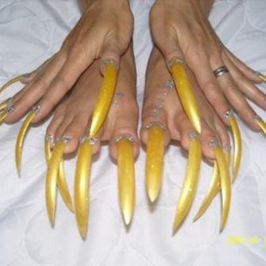 длинные ногти женщин фото
