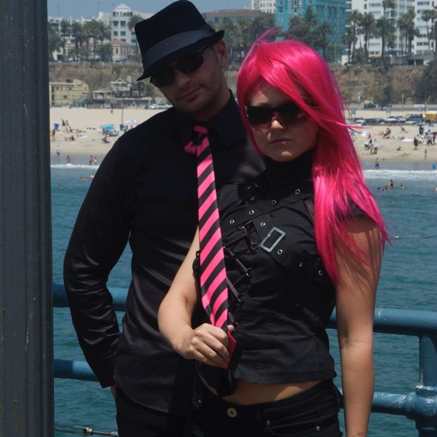 Девушки готы красивые. 15 гот. Девушка гот. Девушка гот. Evanescence album cover.